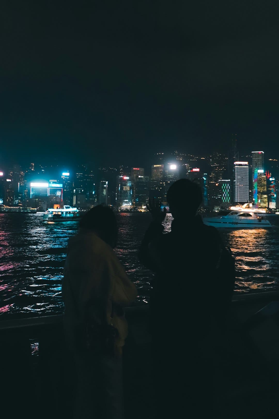 特高压项目建造提速 产业链公司将继续获益